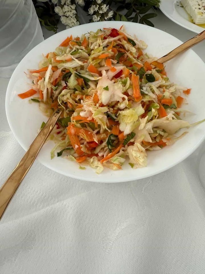 Coleslaw σαλάτα